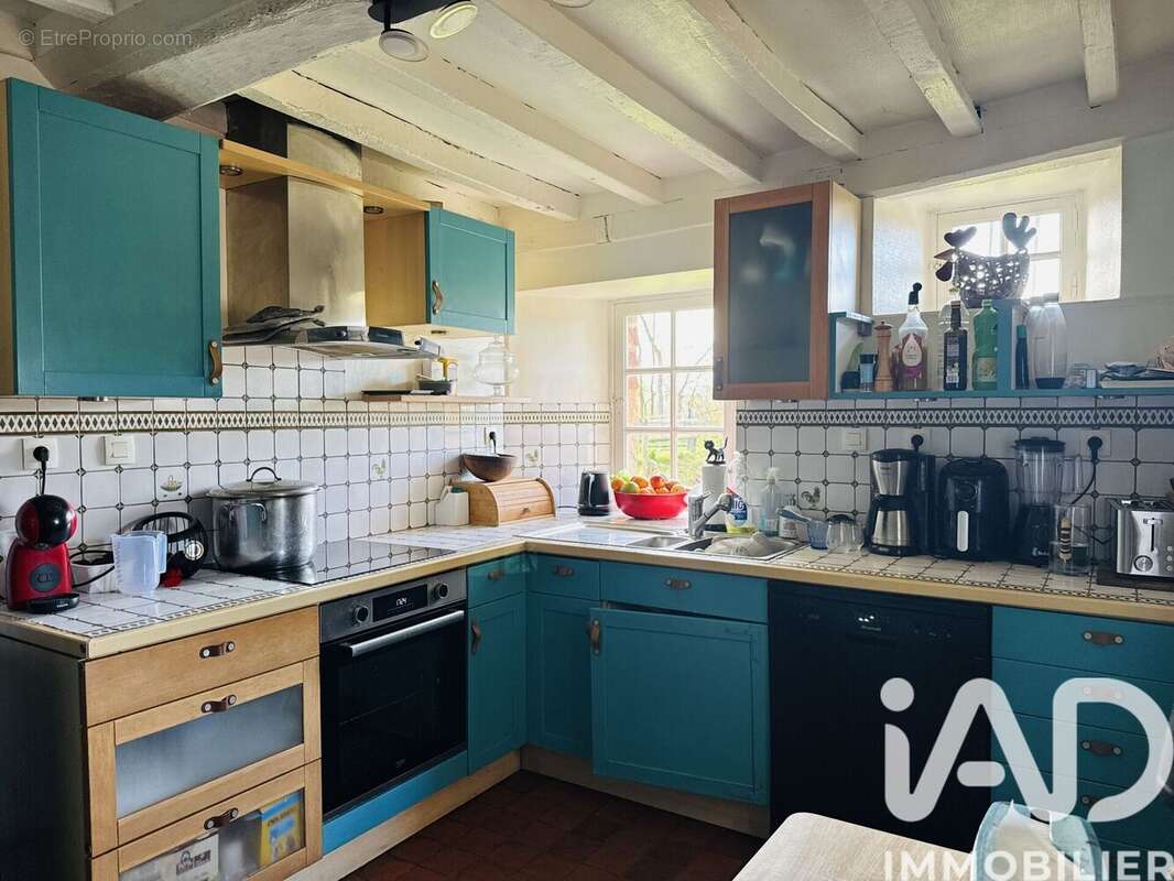 Maison 255 m² à Le Dezert  - photo 9