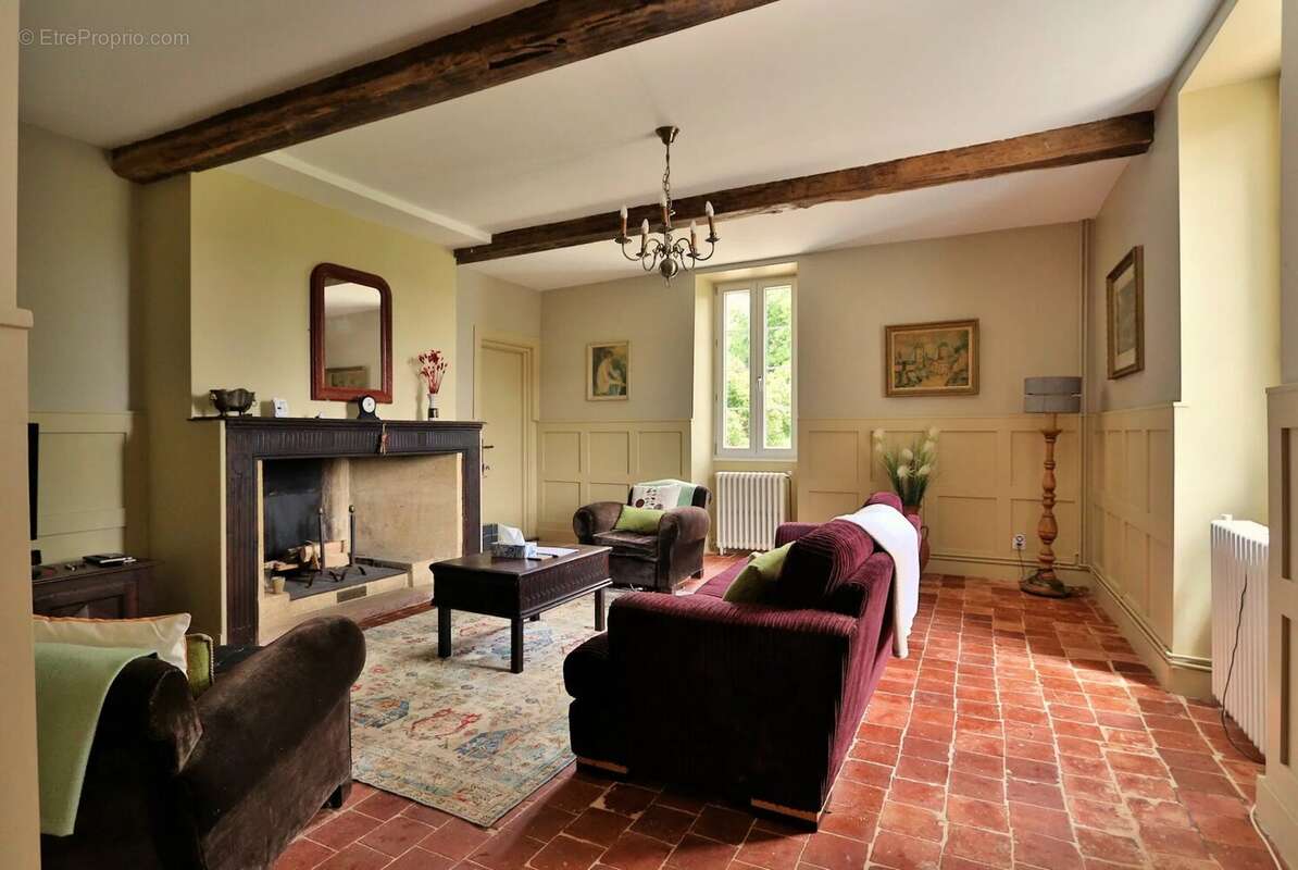 Maison à MADIRAN