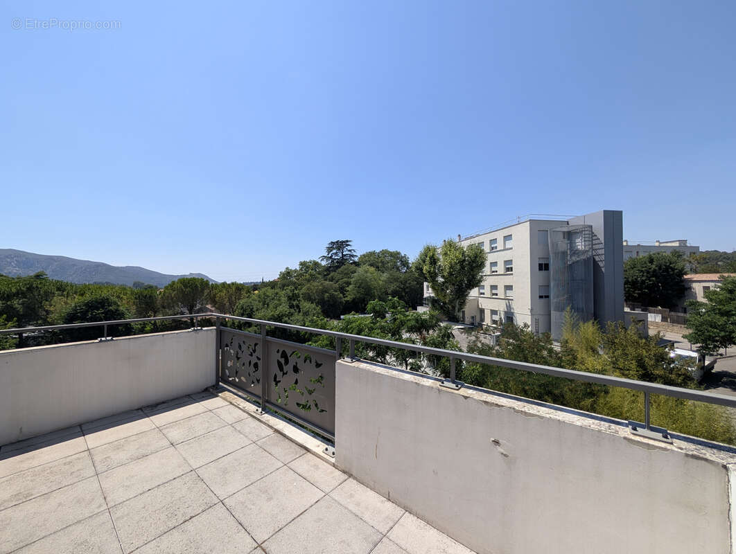 Appartement à MARSEILLE-11E