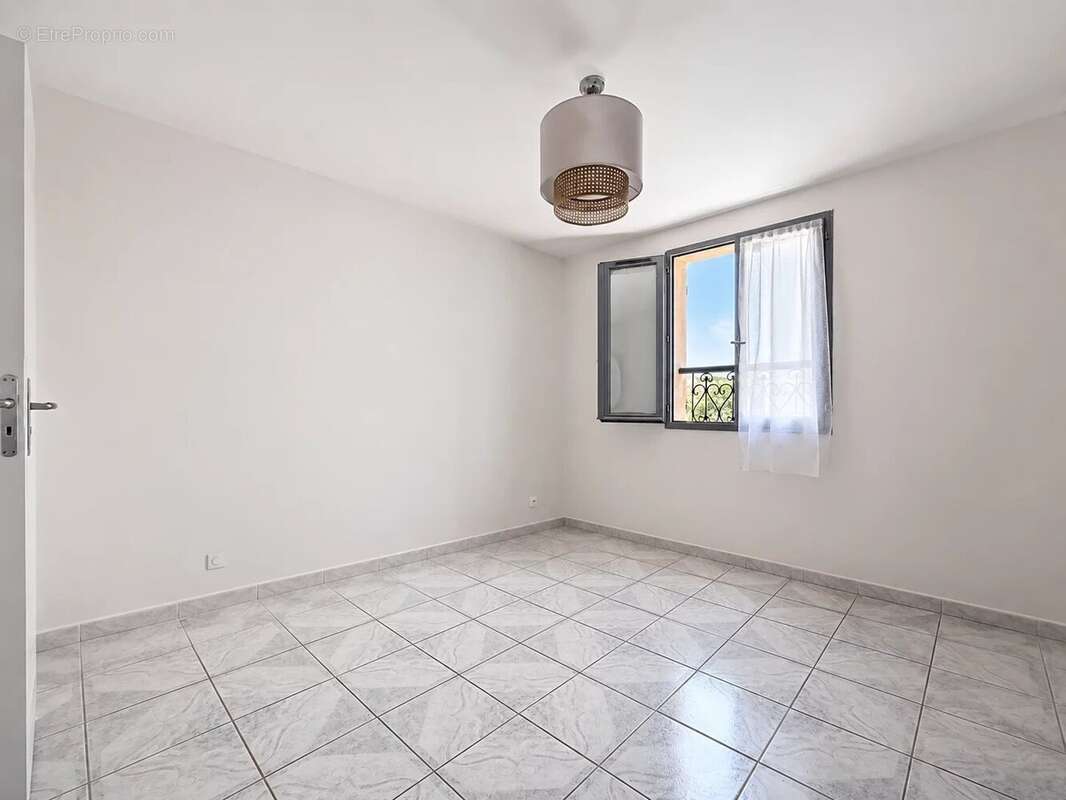 Maison à MARSEILLE-4E