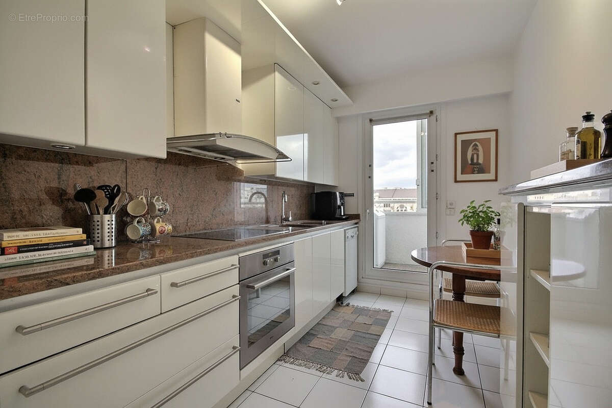 Appartement à MARSEILLE-8E