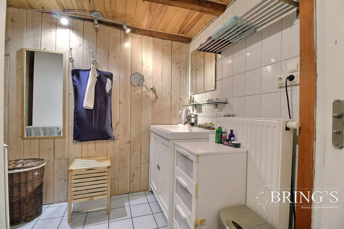 Maison à CRANVES-SALES