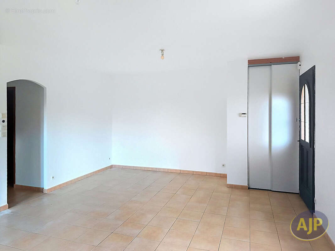 Appartement à MONTAIGU