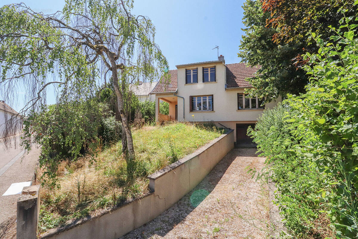 Maison à SAINT-APOLLINAIRE