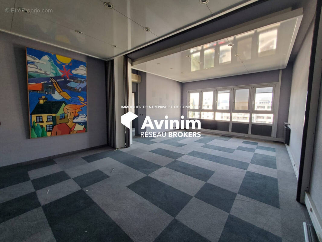 Commerce 135 m² à Annecy  - photo 1