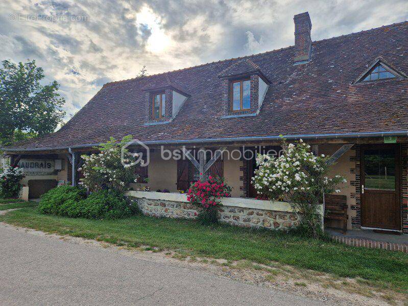 Maison à JAUDRAIS