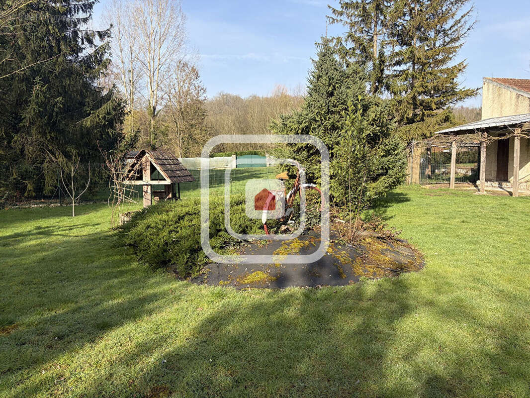 Maison à VAILLY-SUR-AISNE