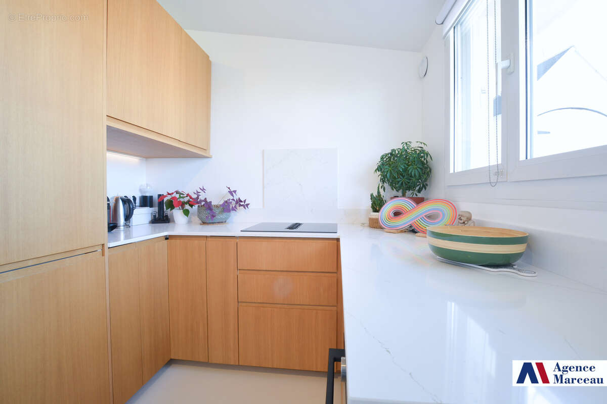 Appartement à COURBEVOIE