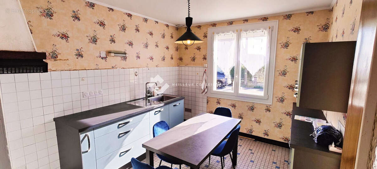 Maison à CAUREL