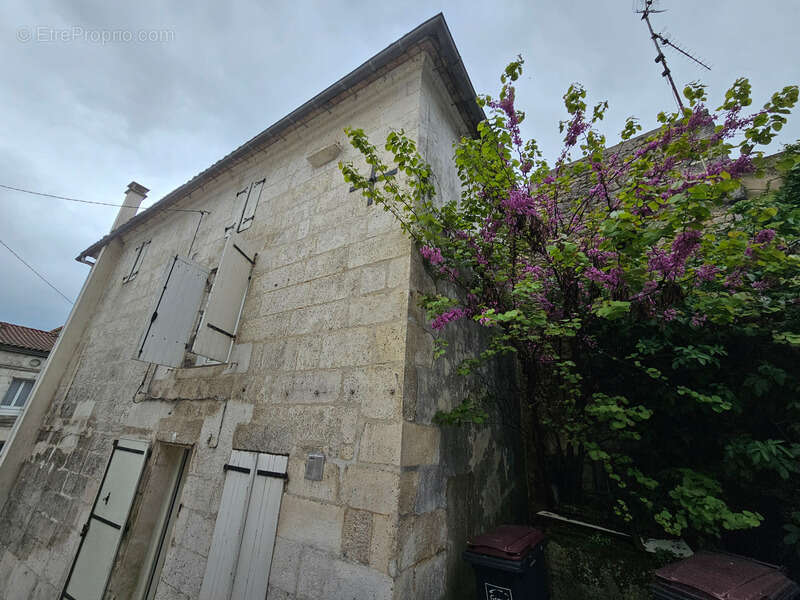 Maison à GOND-PONTOUVRE
