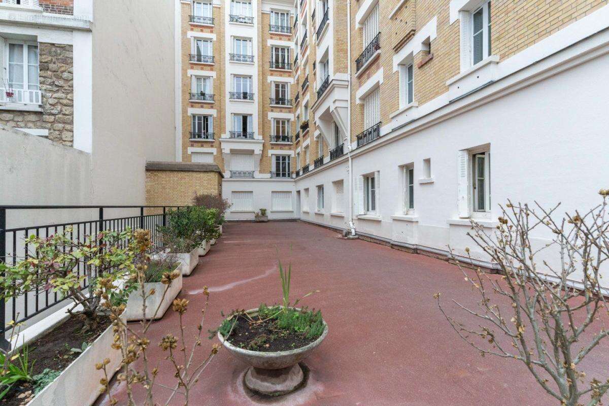 Appartement à ASNIERES-SUR-SEINE