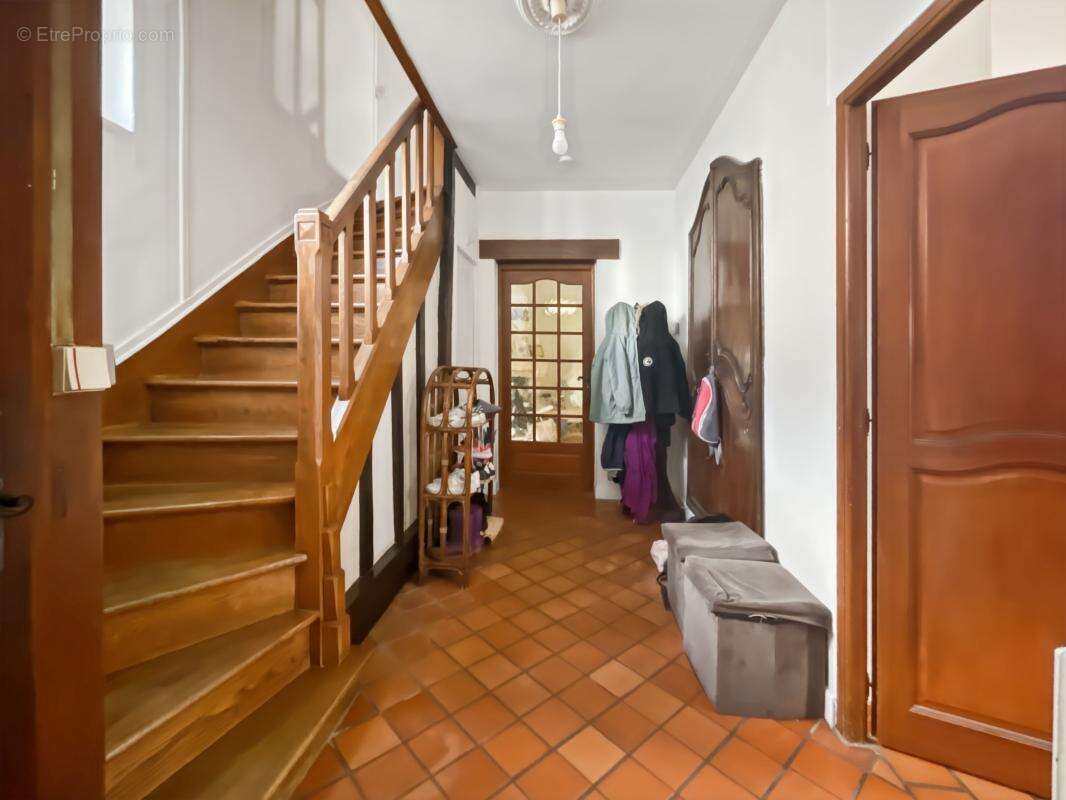 Maison à SAINT-ASTIER