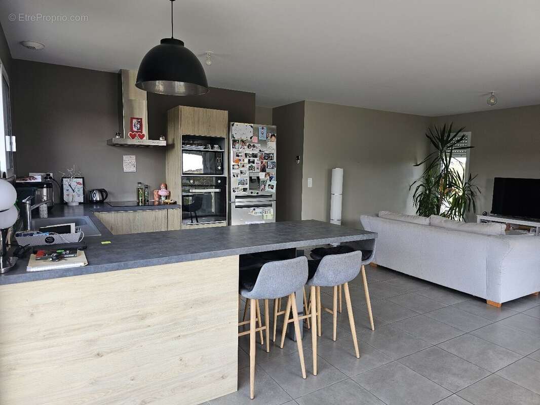 Maison à LAHONTAN