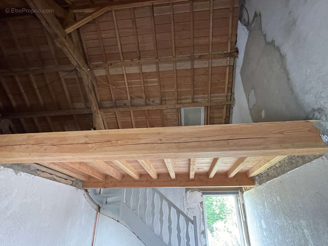 Maison à SAINT-MARCEL-EN-MARCILLAT