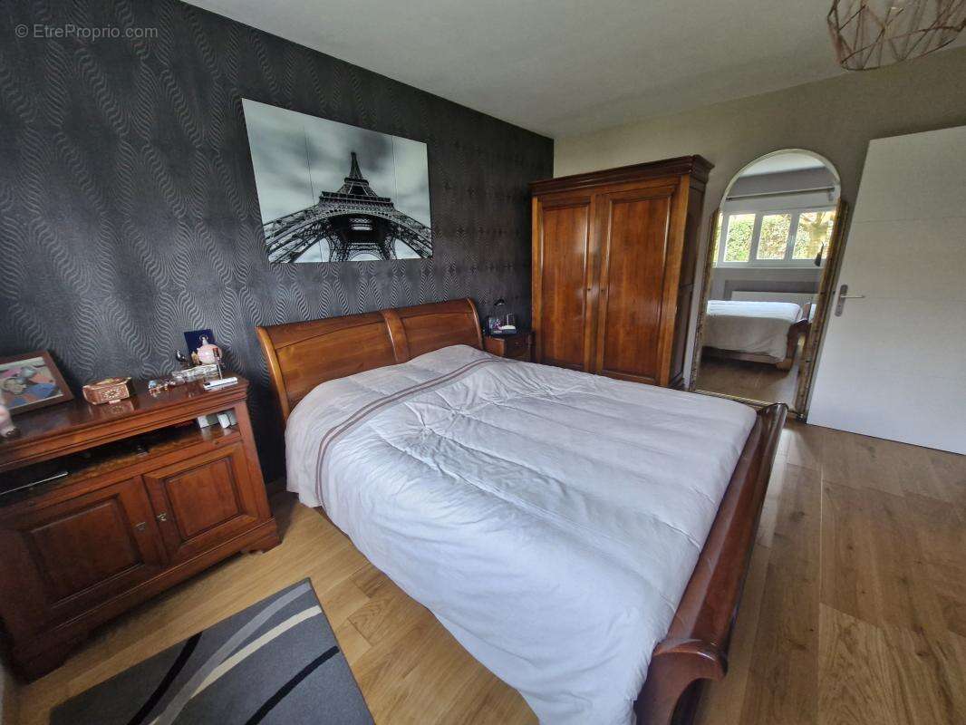 Maison à COLLONGES-AU-MONT-D'OR