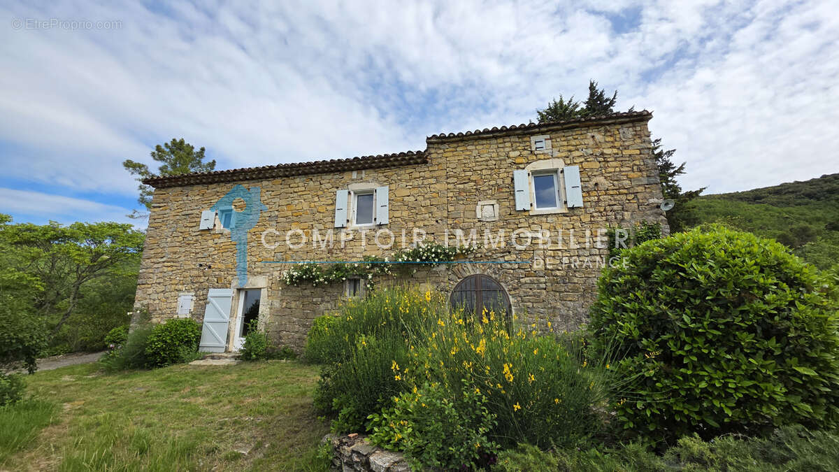 Maison à GROSPIERRES