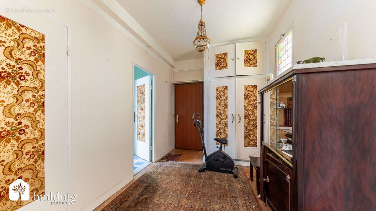 Appartement à PARIS-17E