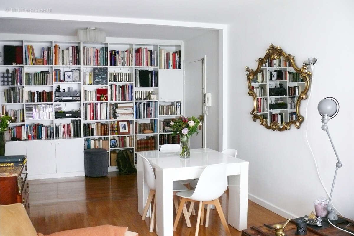 Appartement à PARIS-3E
