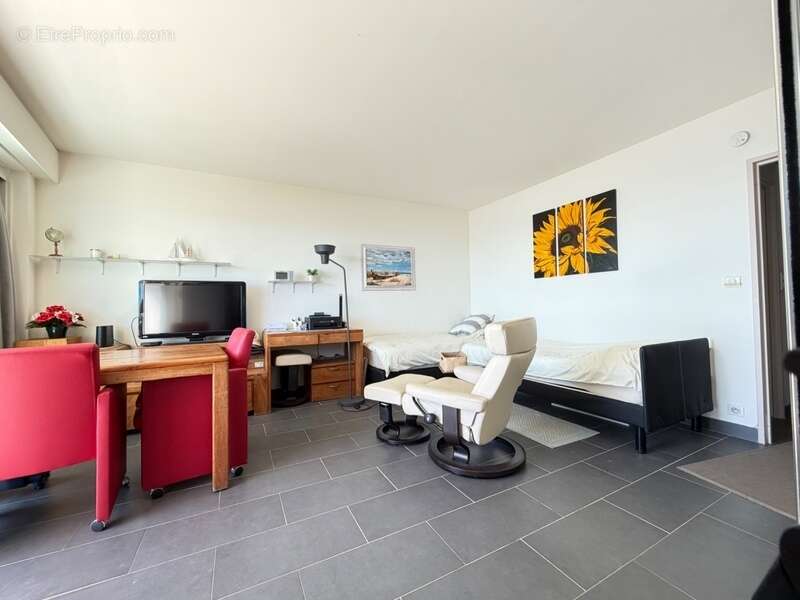 Appartement à VALLAURIS