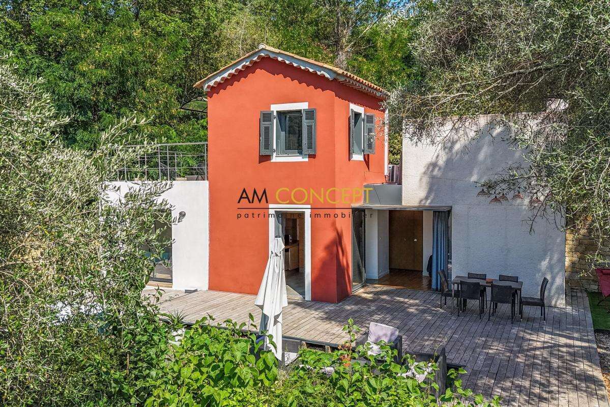 Maison à CONTES
