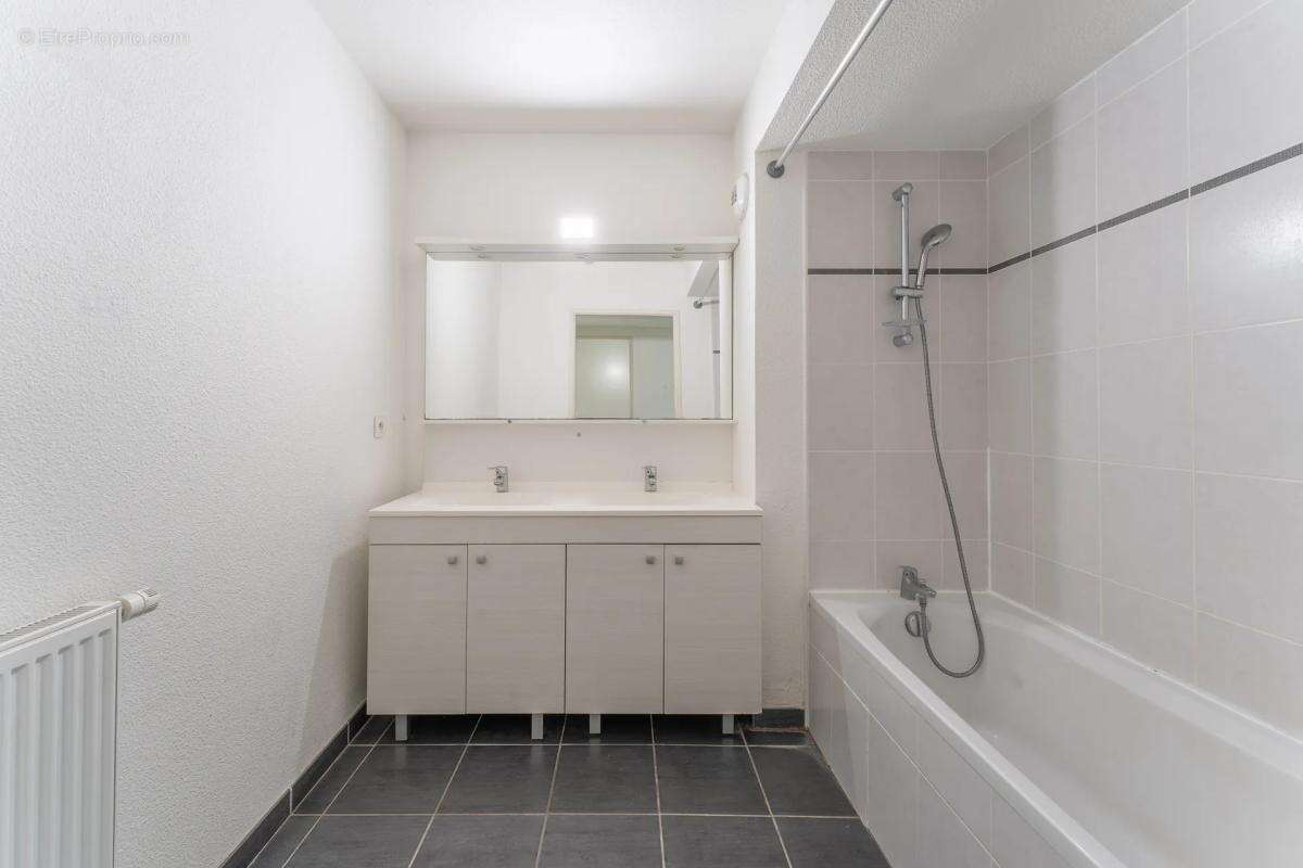 Appartement à VILLENAVE-D'ORNON