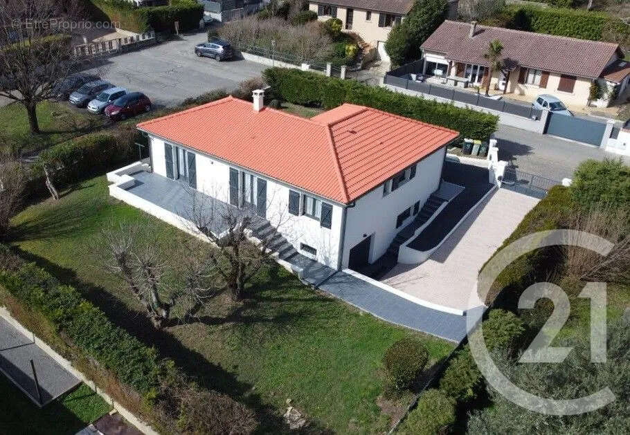 Maison à COMMUNAY