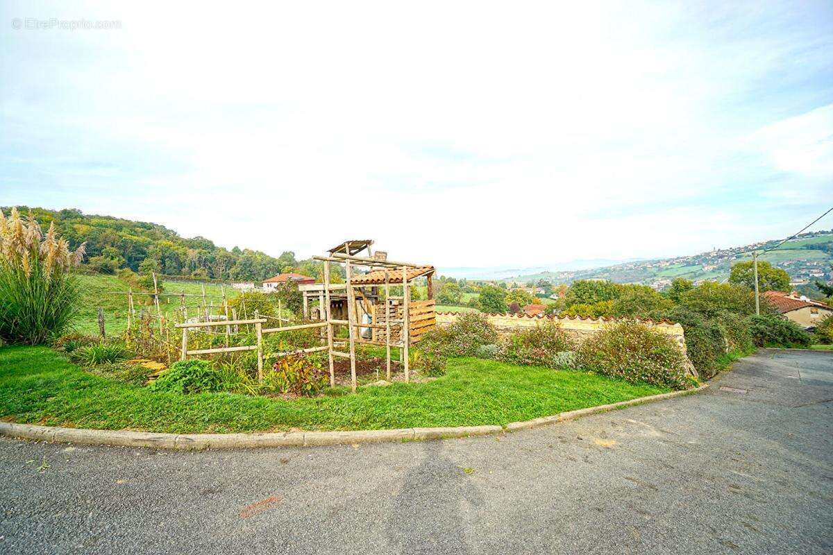 Maison à SOURCIEUX-LES-MINES