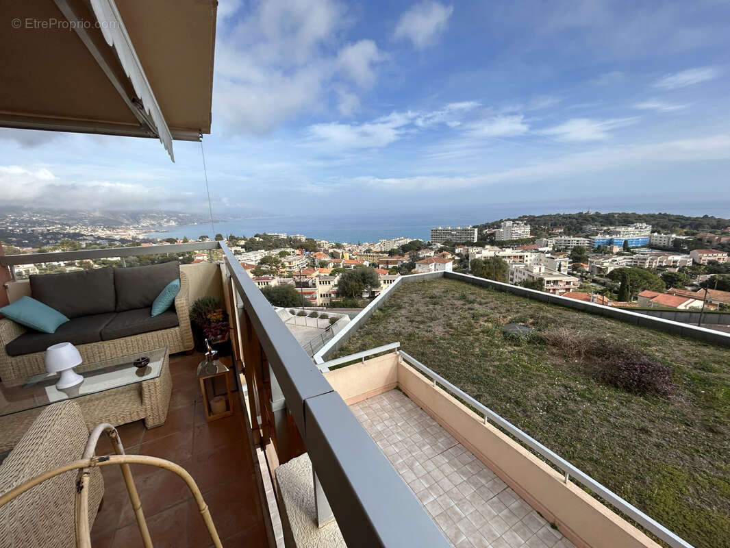 Appartement à ROQUEBRUNE-CAP-MARTIN