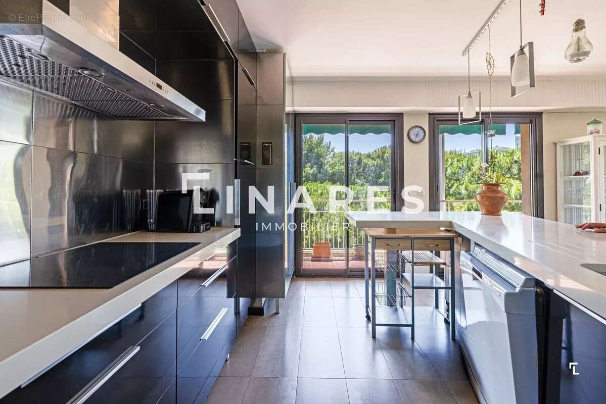 Appartement à MARSEILLE-9E
