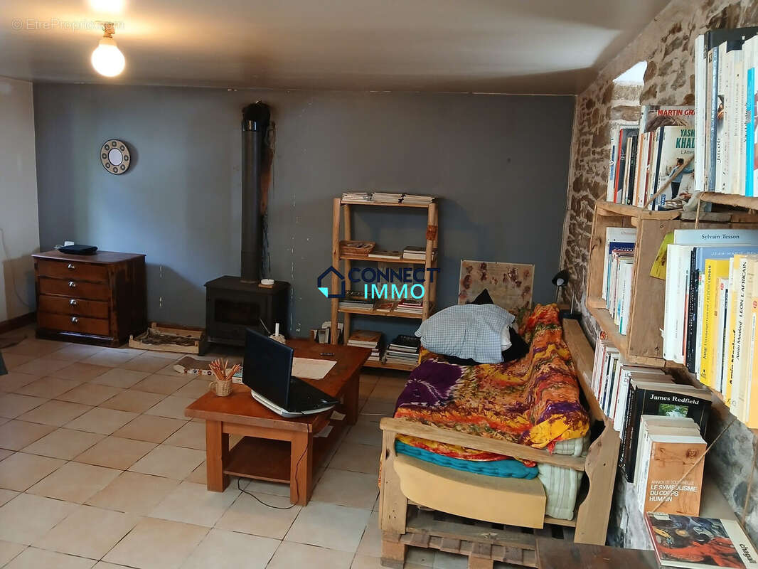 Maison 56 m² à Paule  - photo 4