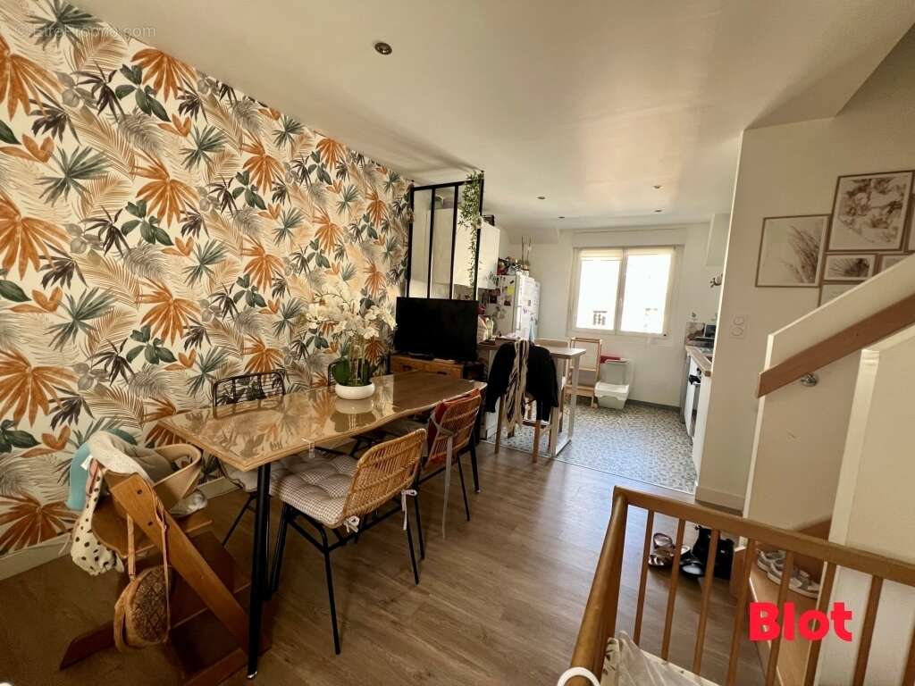 Appartement à MONTAUBAN-DE-BRETAGNE