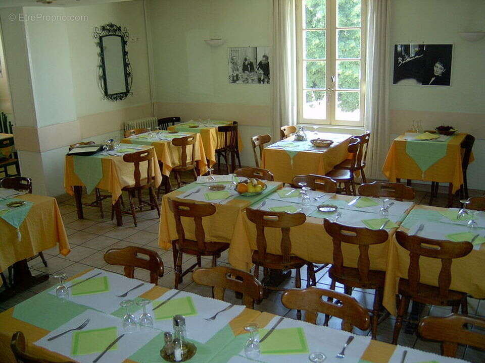 Autre à PORT-SAINTE-MARIE