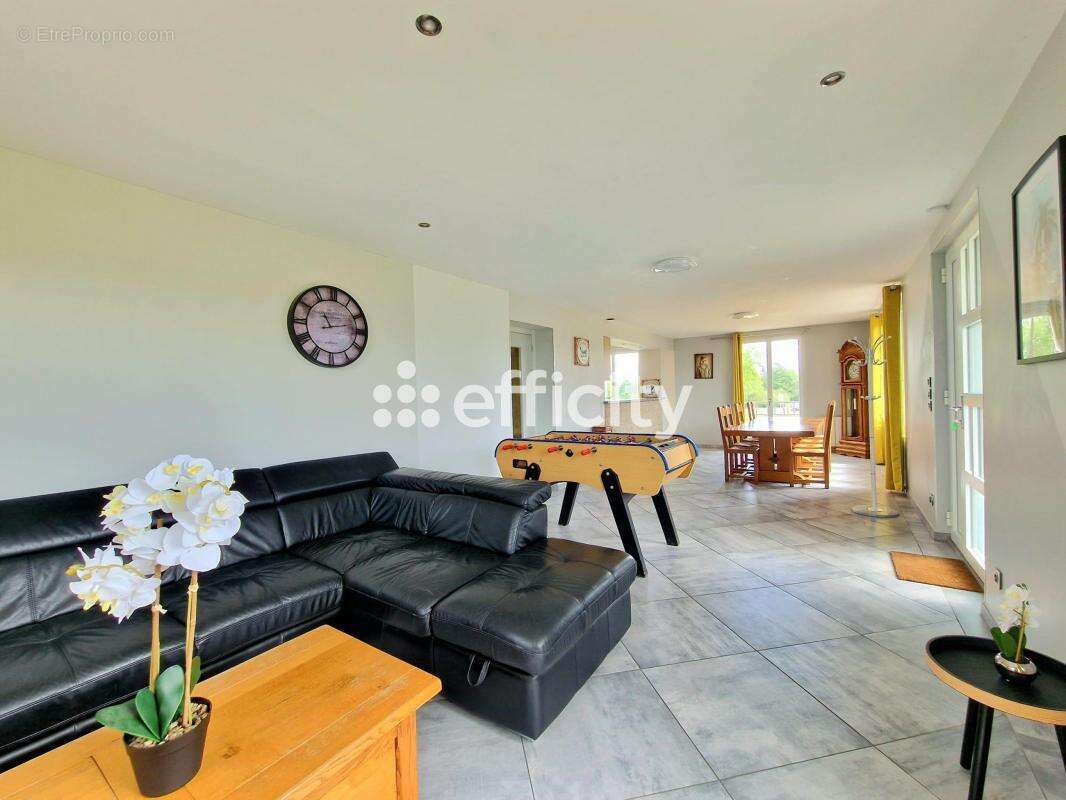 Maison à LA HAYE-DU-PUITS