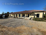 Maison à SAINT-PIERRE-LAFEUILLE