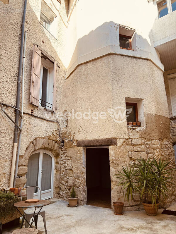 Appartement à L'ISLE-SUR-LA-SORGUE