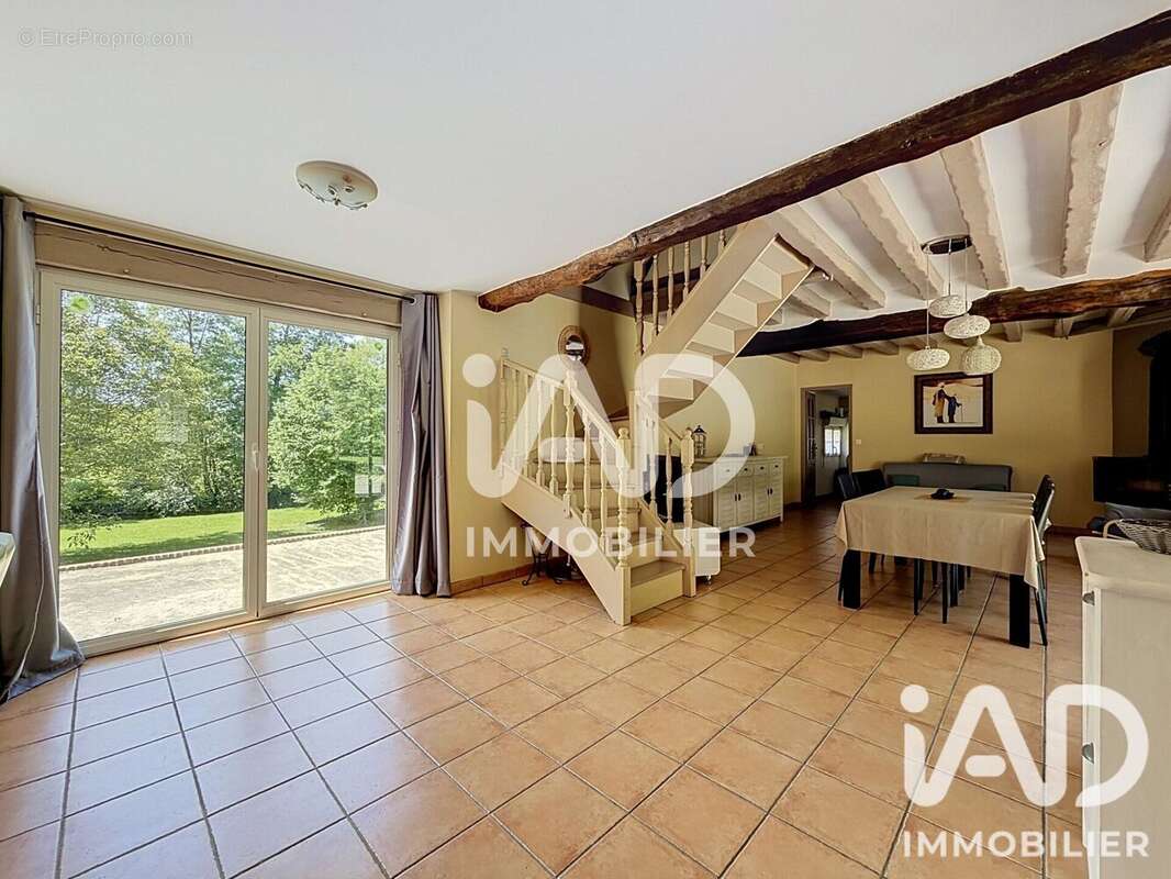 Maison 101 m² à Chandai  - photo 2