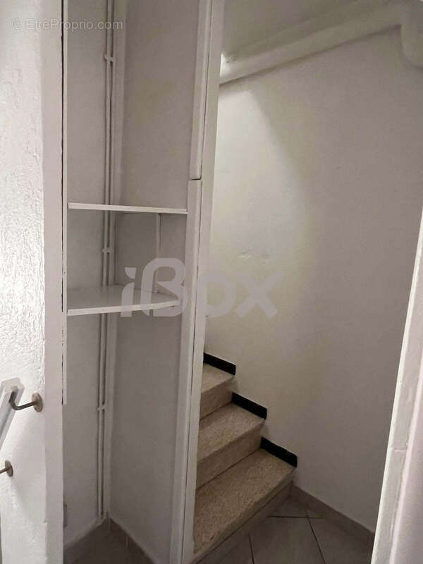 Maison à LA VALETTE-DU-VAR