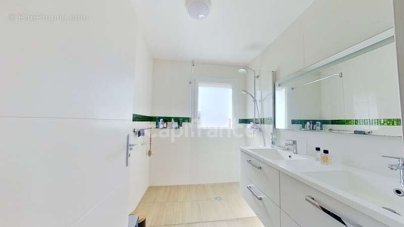 Maison à MAUVEZIN-SUR-GUPIE