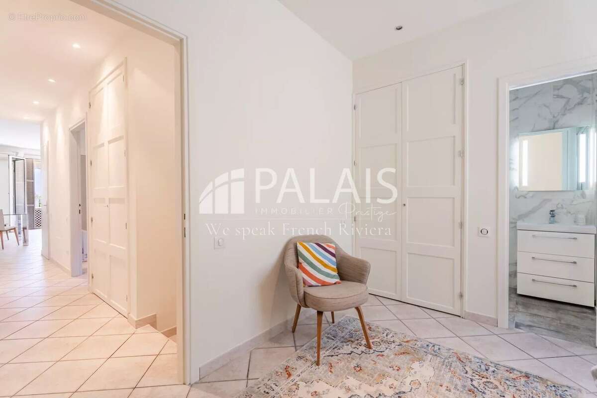 Appartement à BEAULIEU-SUR-MER