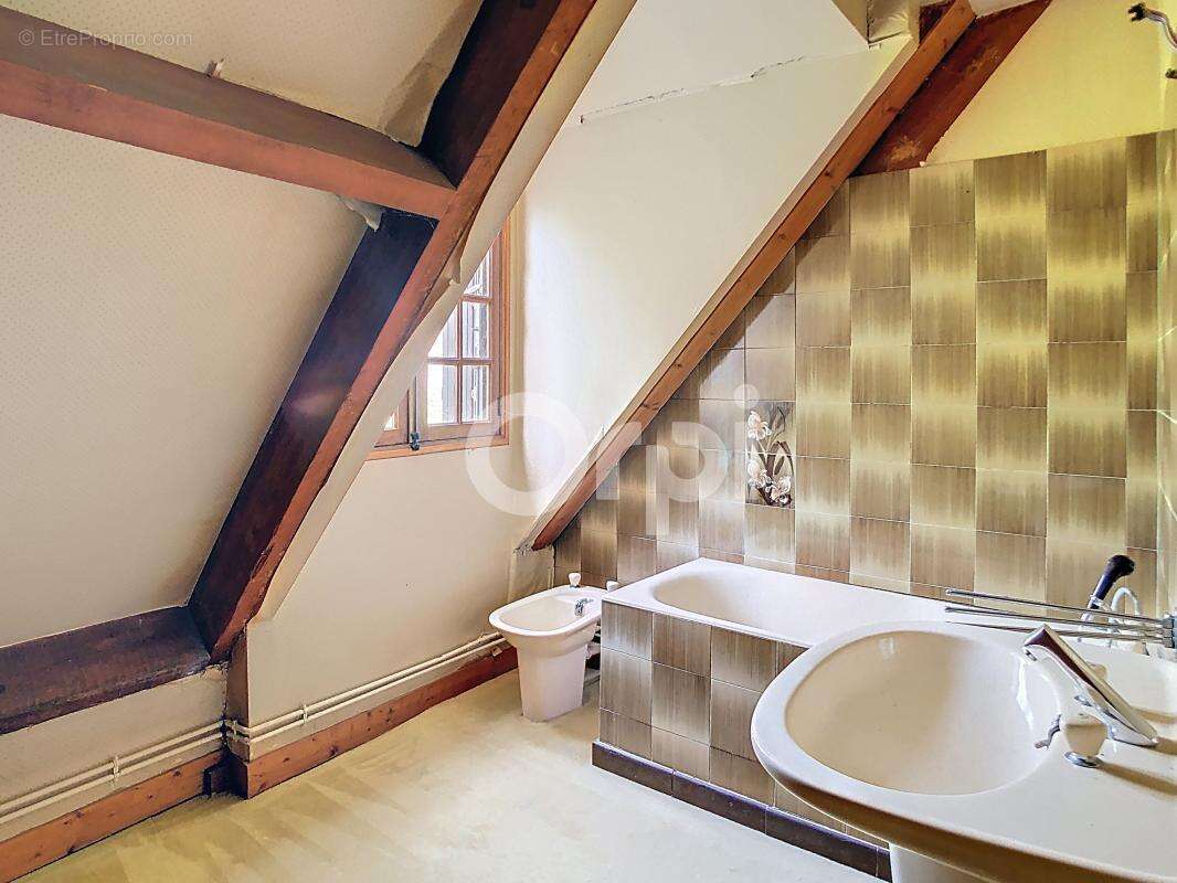 Maison à COULOUNIEIX-CHAMIERS