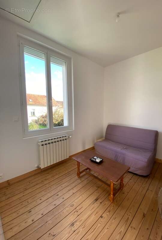 Maison à RUELLE-SUR-TOUVRE