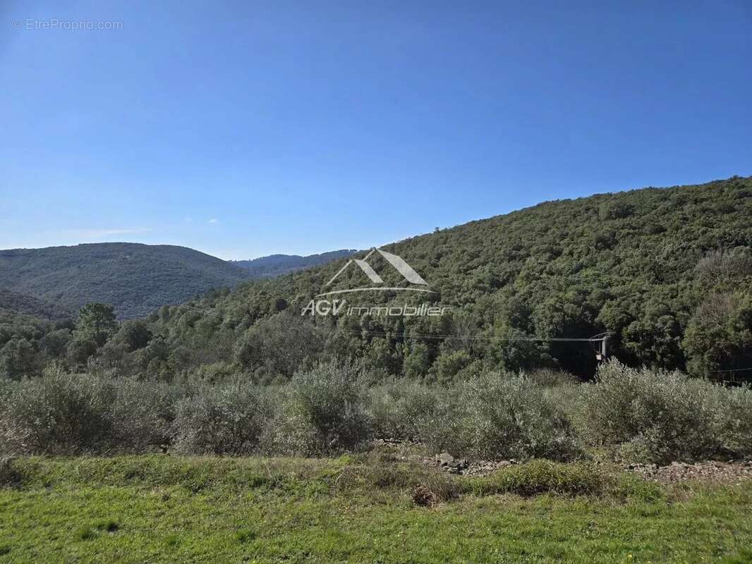 Maison à LES SALLES-DU-GARDON