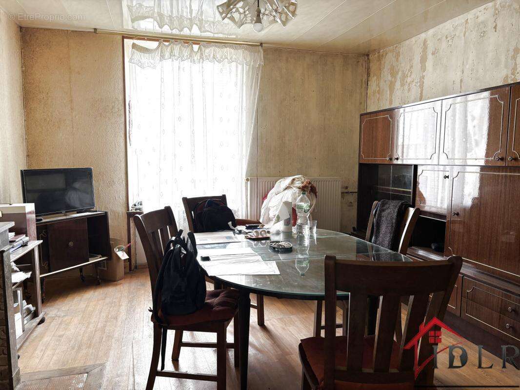 Maison à TERRE-NATALE