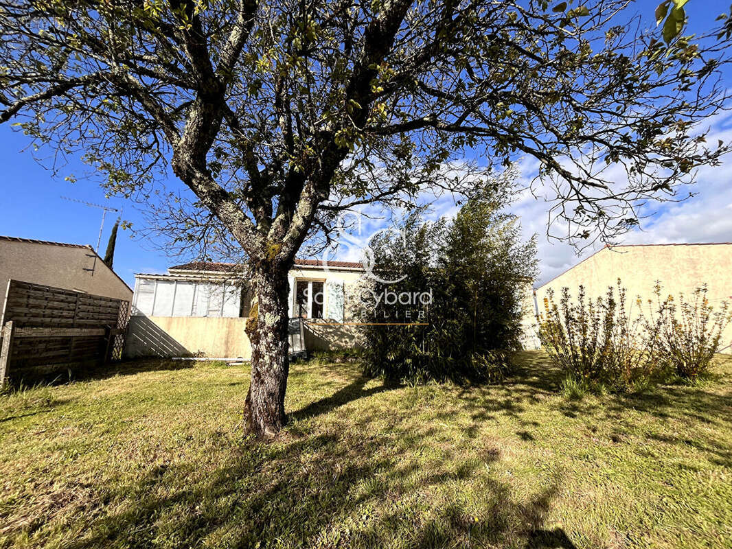 Maison à SAINT-YRIEIX-SUR-CHARENTE