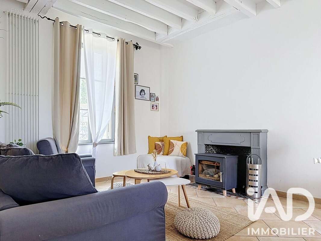 Maison 227 m² à Chateauneuf-Sur-Loire  - photo 3