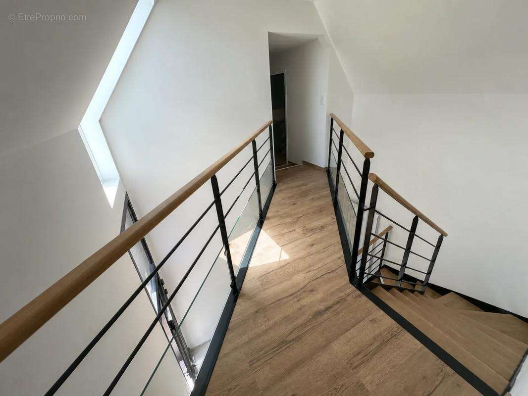 Maison de 7 pièces de 184 m² à Gurunhuel - photo 26