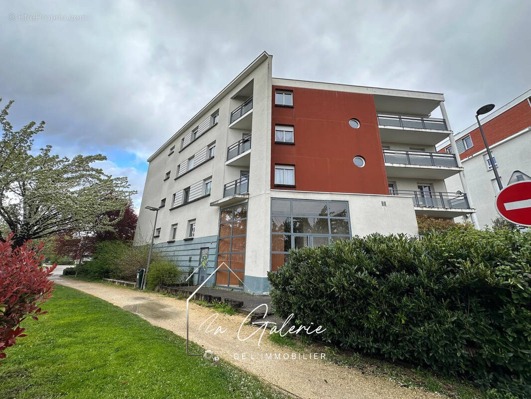 Appartement à SAINT-MARTIN-D'HERES