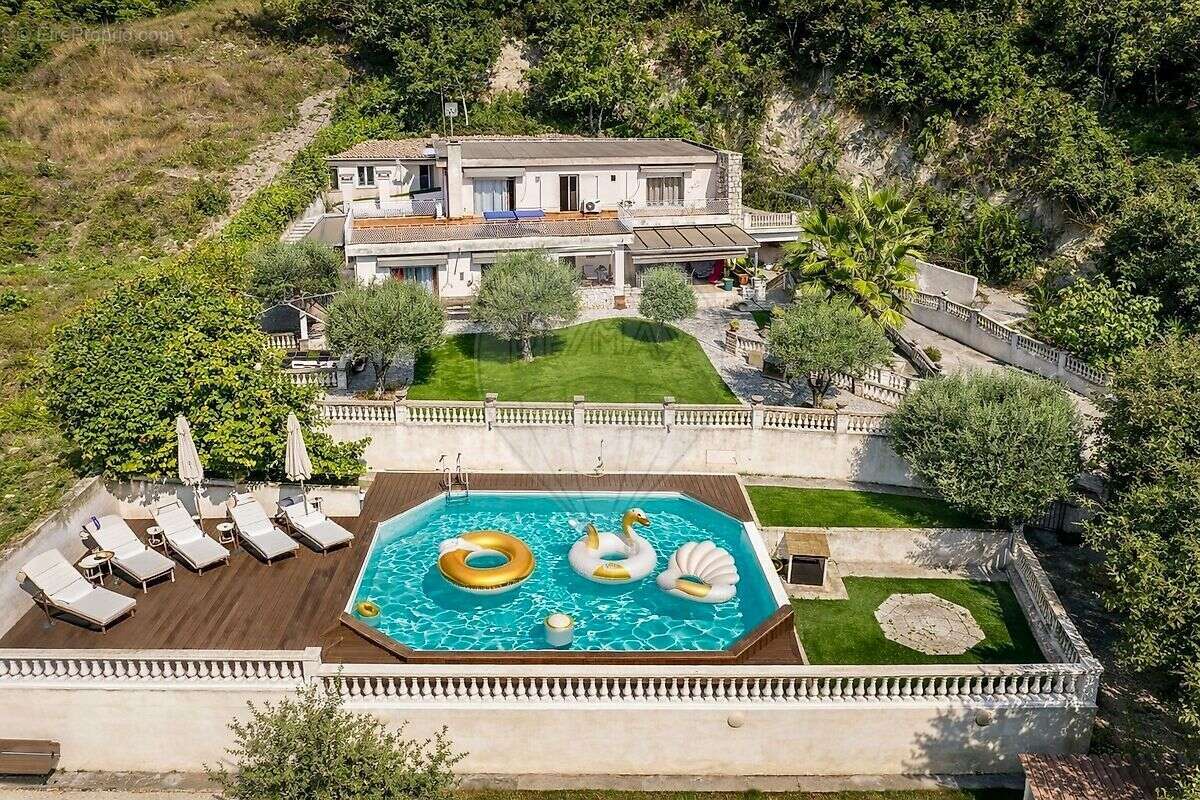 Maison à CAGNES-SUR-MER