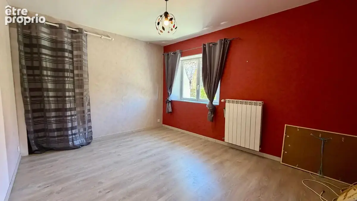 Maison en pierre 229 m² avec grange et terrain –  À Vendre à Massieu - photo 13