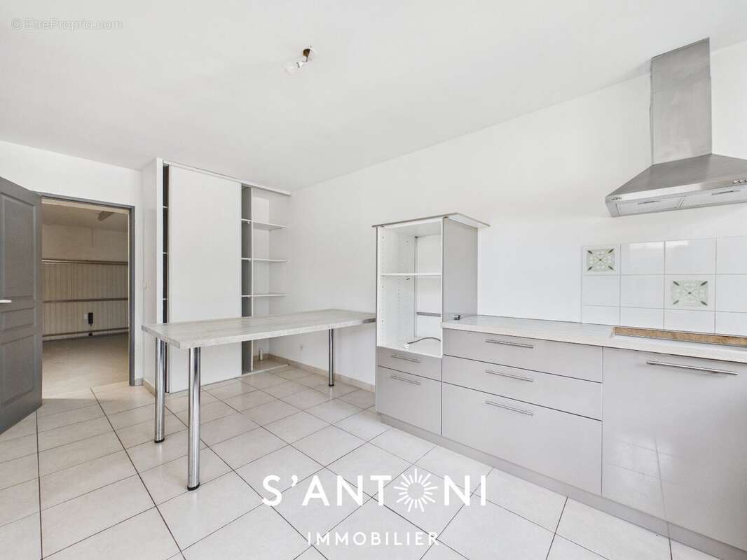 Maison à LIGNAN-SUR-ORB